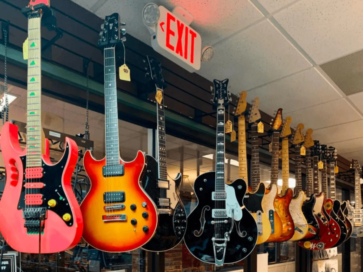 Flatland Guitar and Lutherie business photo